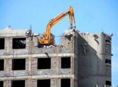 建筑拆除資質(zhì)取消后，現(xiàn)在拆除建筑還需要辦理什么資質(zhì)？